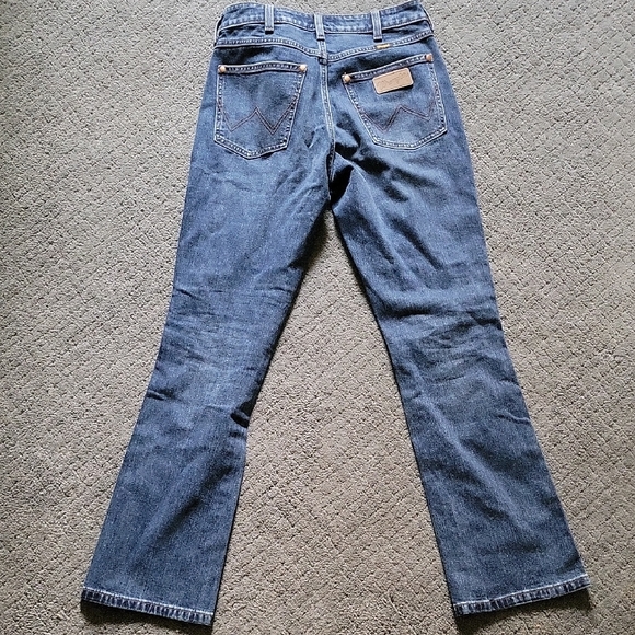 Women's Blue Jeans - Picture 5 of 5